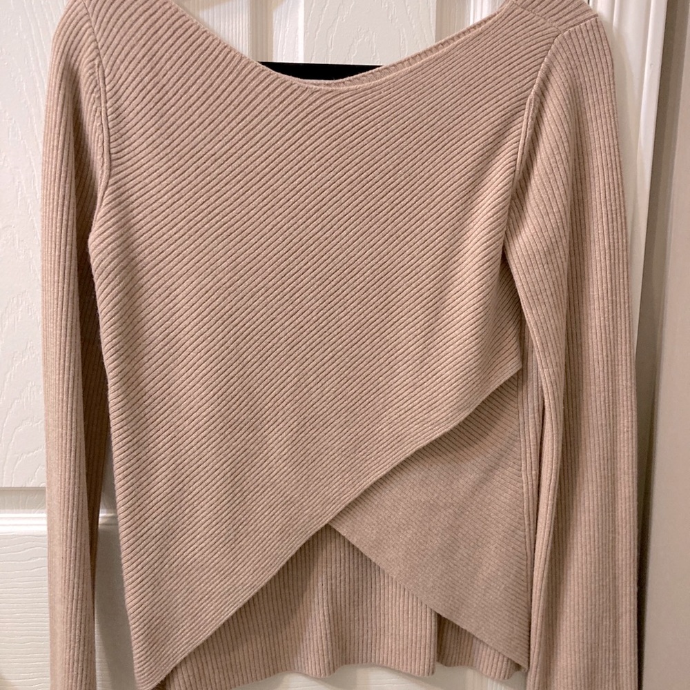 NWOT - Never worn - S Babaton Kitano Open Back